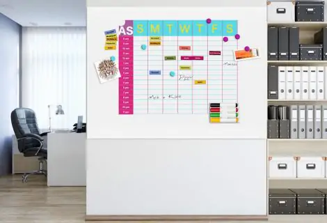 FF 480 photo of a printed schedule board